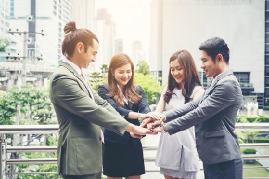 Nhà đầu tư – khai thác trạm sạc
