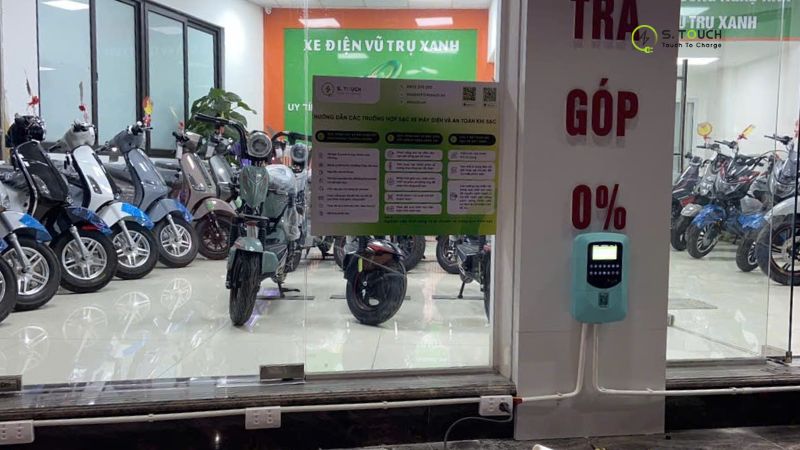 S. Touch | [ Thông báo ] Khai trương trạm sạc xe điện S.TOUCH tại cửa hàng xe điện Vũ Trụ Xanh ngày 12/02/2025 