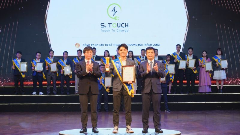 S. Touch | Giám khảo Giải thưởng Sao Khuê 2025 nói gì về Giải pháp S.TOUCH - Trạm sạc xe điện? S. Touch | Giám khảo Giải thưởng Sao Khuê 2025 nói gì về Giải pháp S.TOUCH - Trạm sạc xe điện?