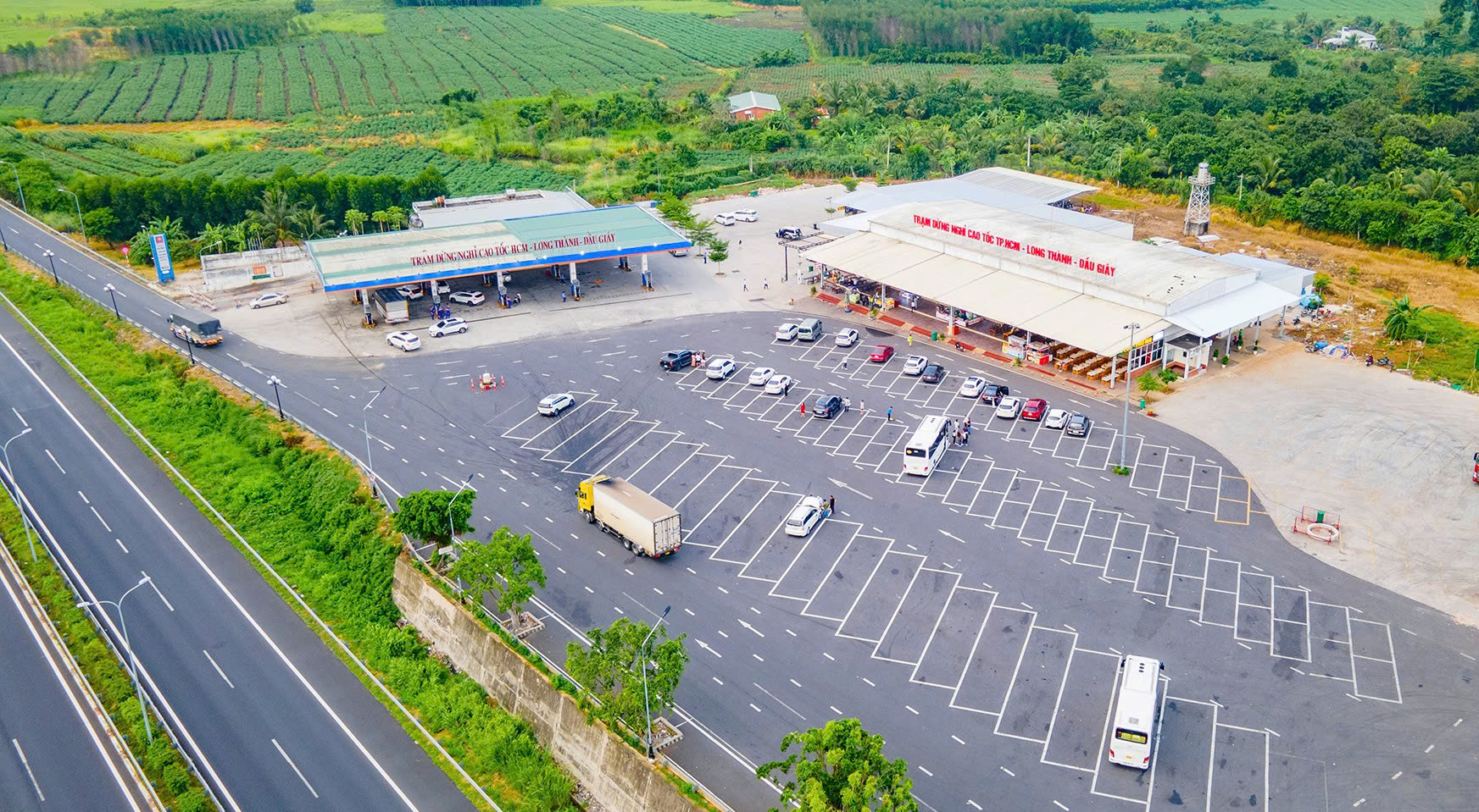 Trạm dừng cao tốc